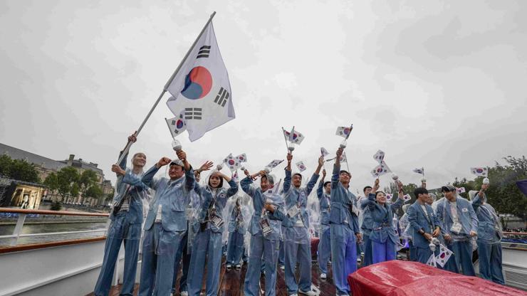 Geçit töreninde isim skandalı: Olimpiyat Komitesi özür diledi