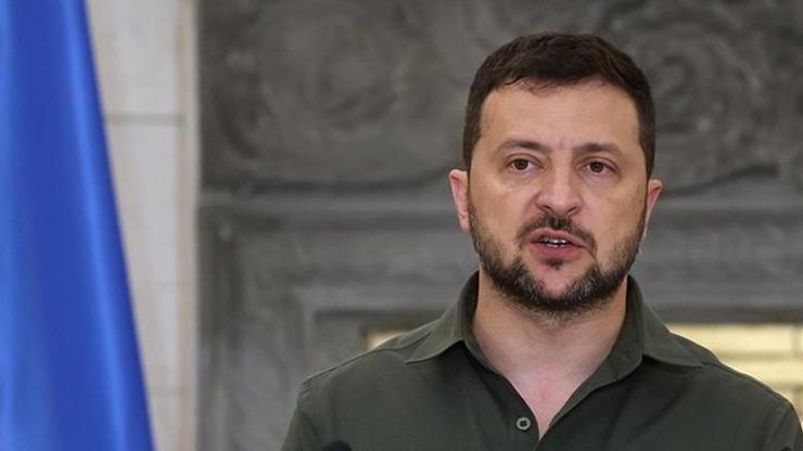 Zelenskiy duyurdu: F-16lar Ukraynada