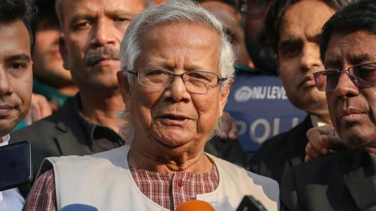 Bangladeşte geçici hükümete Nobel ödüllü Yunus başkanlık edecek