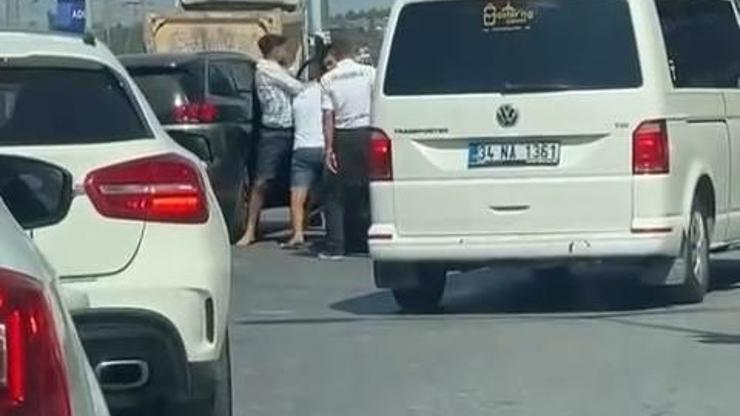 Yol tartışması yumruklu kavgaya döndü