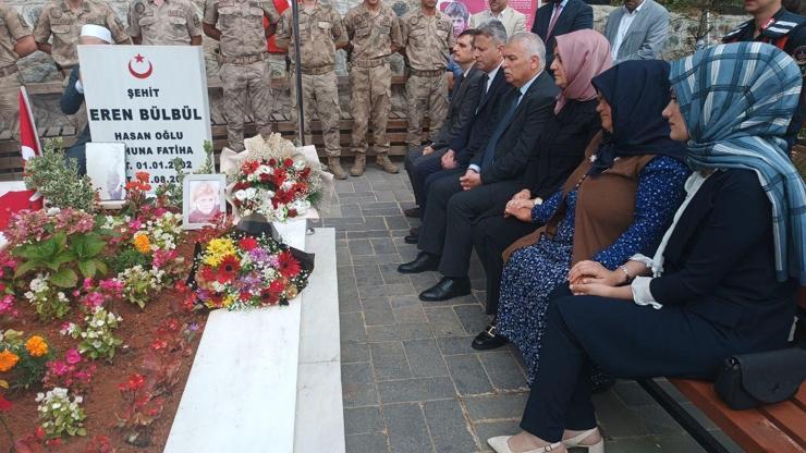 Eren Bülbül, kabri başında anıldı