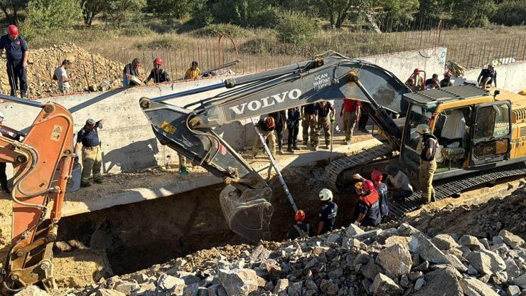 Son dakika haberi: Tuzlada şantiyede göçük Toprak altında kalan 2 işçiden acı haber