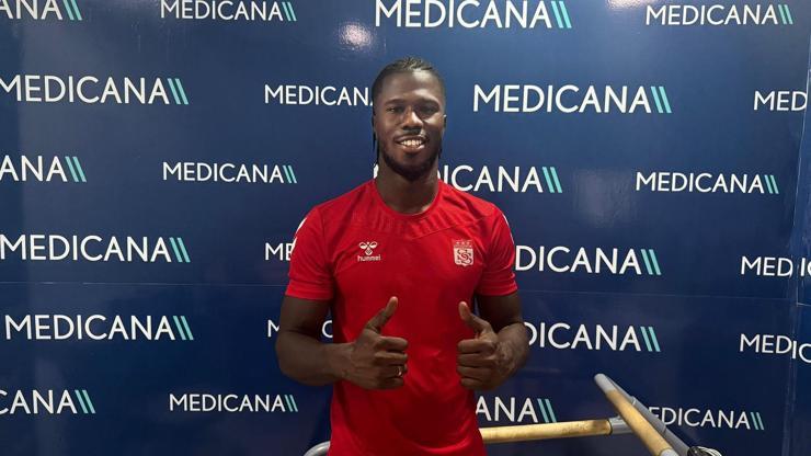 Sivassporun yeni transferi Keita Balde, sağlık kontrolünden geçti