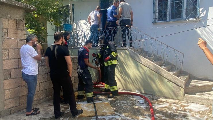 Diyarbakır'da evin bodrum katında patlama; 1'i ağır 3 yaralı Diyarbakır'da evin bodrum katında patlama; 1'i ağır 3 yaralı