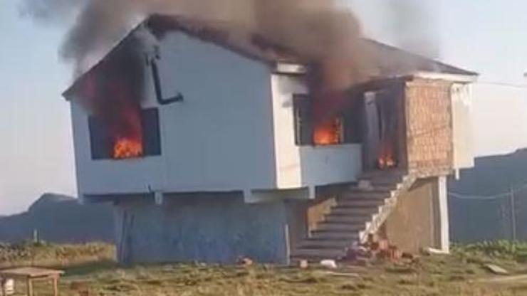 Trabzon’da yayla evinde yangın: 3 ölü Trabzon’da yayla evinde yangın: 3 ölü