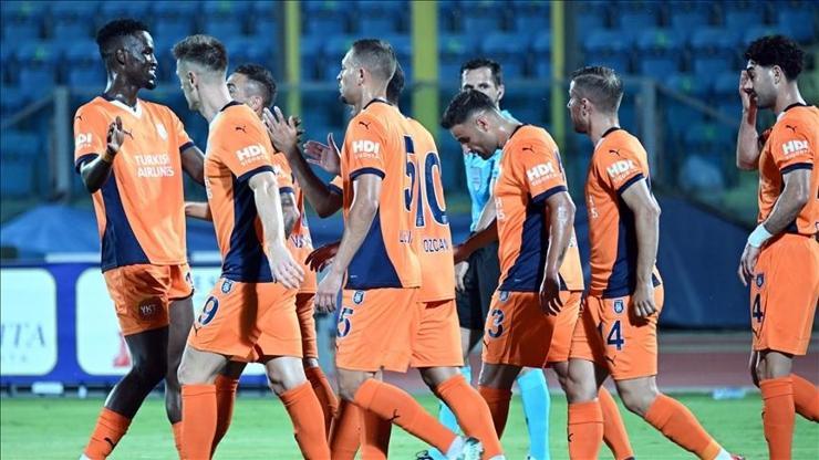 Başakşehir UEFA Konferans Liginde tur umudunu rövanşa bıraktı