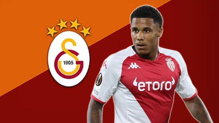 Galatasarayın yeni sol beki Ismail Jakobs İstanbulda Gün içerisinde transfer açıklanıyor...