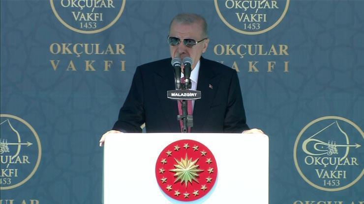 SON DAKİKA... Cumhurbaşkanı Erdoğandan net mesaj: Malazgirt zulme karşı kenetlenmektir