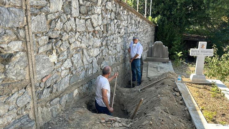 İstanbulun ortasında gündüz vakti böyle yakalandılar Dikkat çekmemek için 2 araç kullanmışlar