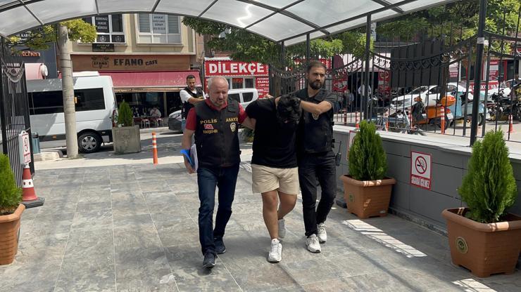 Husumetlisini sokak ortasında tabancayla vurup yaraladı Husumetlisini sokak ortasında tabancayla vurup yaraladı