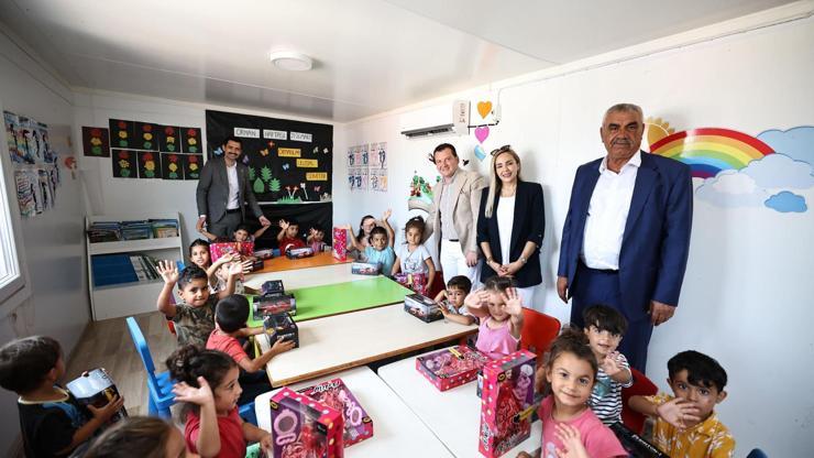 Silivri’den Hataylı öğrencilere çanta yardımı Silivri’den Hataylı öğrencilere çanta yardımı