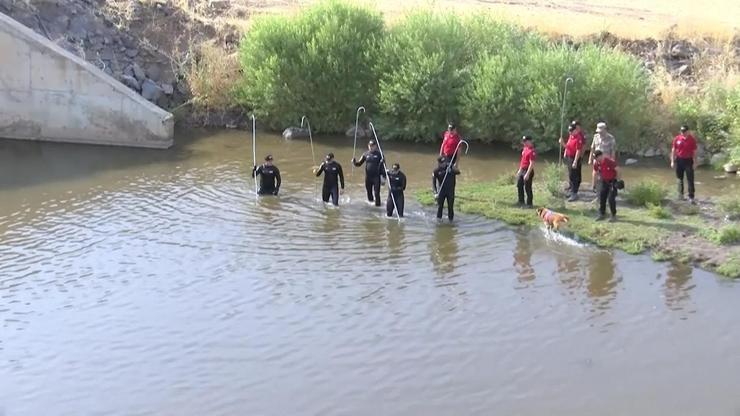 8 yaşındaki Narin neden bulunamıyor | Video Haber