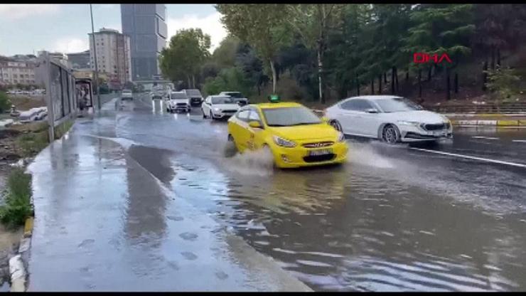 İstanbulda etkili olan sağanak sele neden oldu