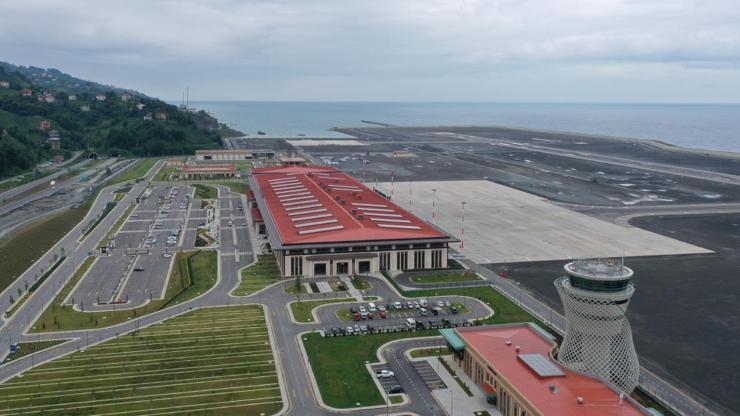 Rize-Artvin Havalimanı ağustos ayında 100 bin yolcu sayısını aştı