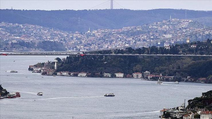 İstanbul Boğazında gemi trafiği çift yönlü askıya alındı