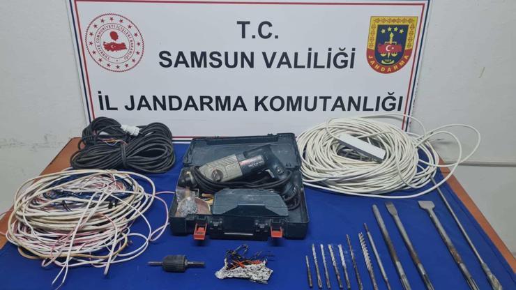 Samsun’da kaçak kazı yapan 2 kişiye suçüstü Samsun’da kaçak kazı yapan 2 kişiye suçüstü