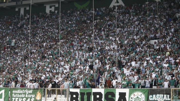 Bursaspor, taraftar sayısıyla yeni bir rekora imza attı