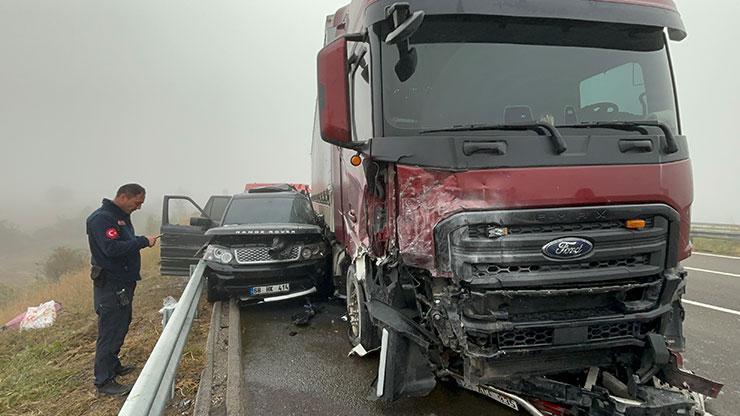 Lüks cip metrelerce sürüklendi: 3 yaralı