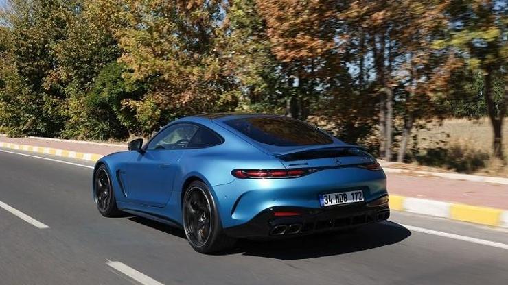 Yeni Mercedes-AMG GT 63 4MATIC+ 22 milyon TL'den yollarda Yeni Mercedes-AMG GT 63 4MATIC+ 22 milyon TL'den yollarda