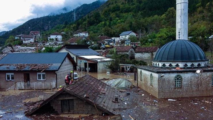 AFADdan Bosna Herseke 60 konteyner ve 100 jeneratör