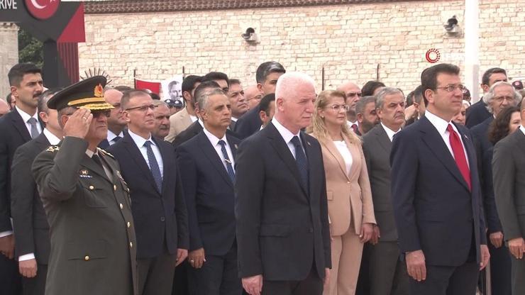 İstanbulun kurtuluşunun 101. yılı dolayısıyla Taksim Meydanı’nda tören düzenlendi