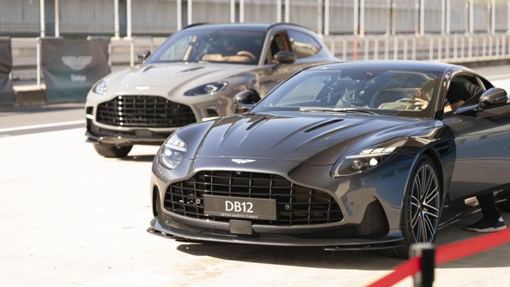 Aston Martinler İstanbulda teste çıktı