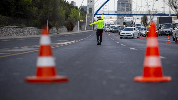 İstanbul ve Ankarada bazı yollar trafiğe kapalı