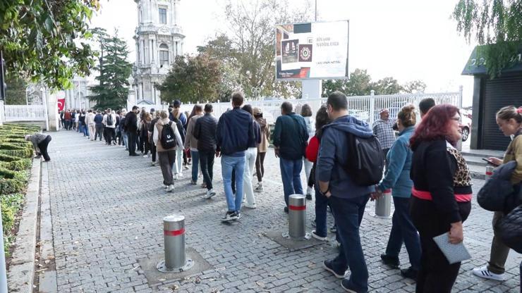 Cumhuriyet Bayramında Dolmabahçe Sarayına ziyaretçi akını