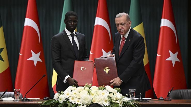 Farklı sektörlerdeki ilişkiler güçlendirilecek Türkiye ile Senegal arasında 5 anlaşma imzalandı