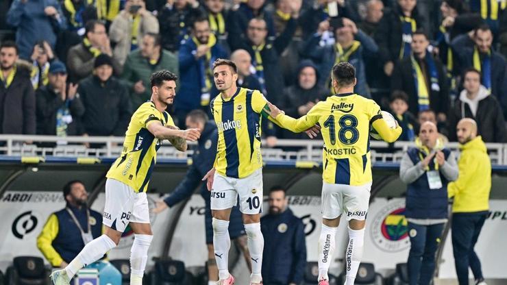 Fenerbahçe, Sivassporu rahat geçti, Galatasarayı takibini sürdürdü