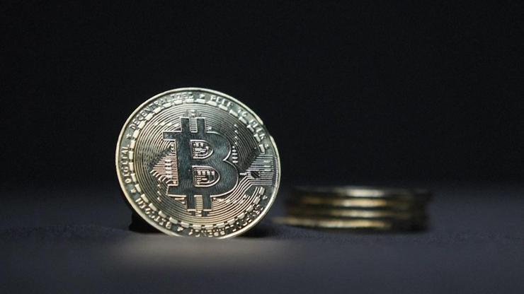 REKOR ÜSTÜNE REKOR Bitcoin gözünü 100 bin dolara dikti