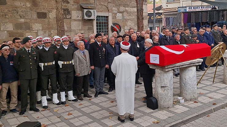 Emekli albay askeri törenle uğurlandı