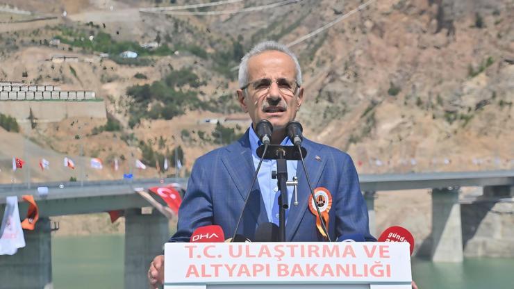 Bakan Uraloğlu: Yusufeli yollarından 2 yılda 929 bin araç geçti