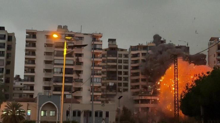 İsrail Beyruta yine bomba yağdırdı