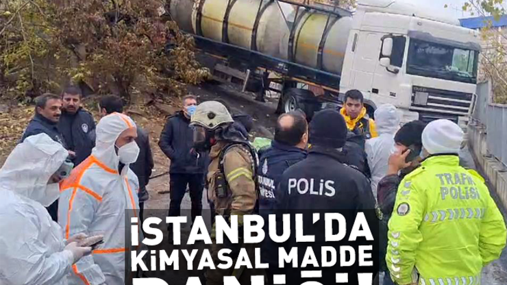 İstanbulda tanker bariyerlere çarptı; yola kimyasal madde döküldü