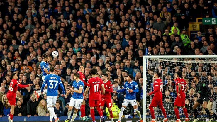 Everton - Liverpool maçı bugün oynanmayacak İşte ertelemenin nedeni...