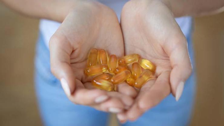 ŞEKER GİBİ YUTMAYIN KANSERE BİLE YOL AÇIYOR Omega- 3, A, B12, C, D vitamini, Selenyum, Magnezyum... Böyle kullanırsanız tehlike saçıyor