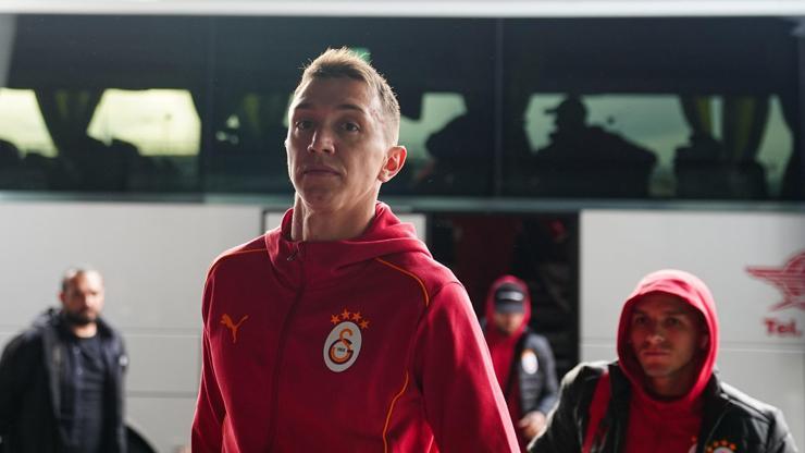 Galatasaray kafilesi İsveçe hareket etti