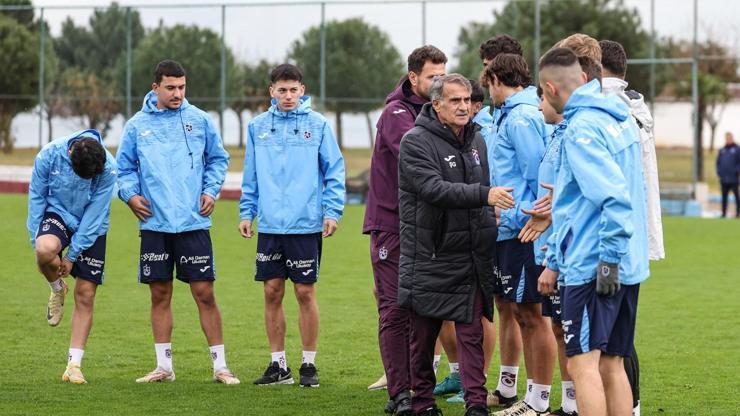 Trabzonsporda Şenol Güneşten genç futbolculara ziyaret