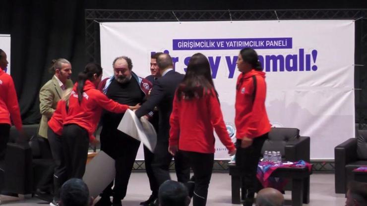 Nevzat Aydın panelde fenalaştı, hastaneye kaldırıldı