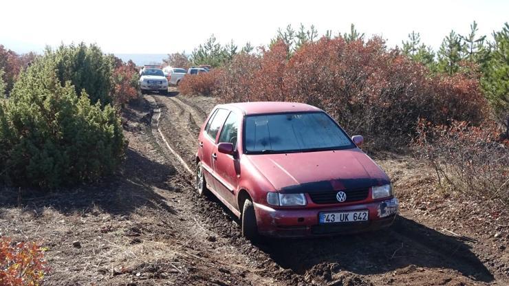 Önceki gün kaybolmuştu, çamura saplanmış aracı bulundu Önceki gün kaybolmuştu, çamura saplanmış aracı bulundu