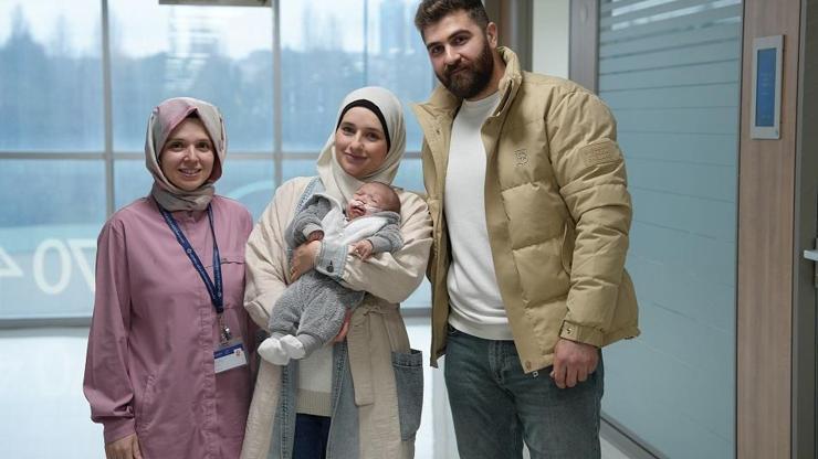 Dudak damağı yarığıyla dünyaya gelen Muhamed bebek için tedaviye başlandı Dudak damağı yarığıyla dünyaya gelen Muhamed bebek için tedaviye başlandı