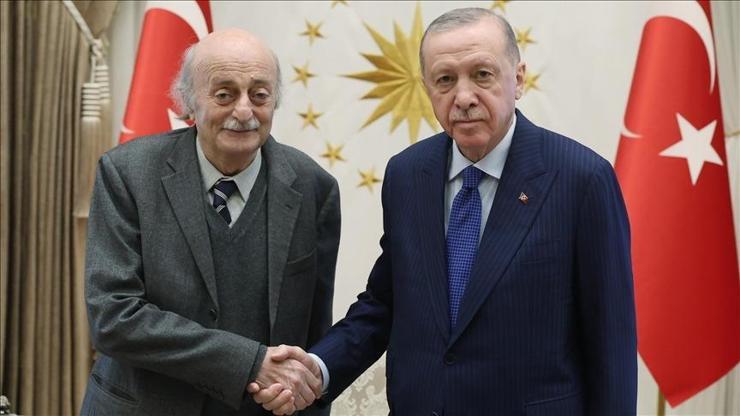 Lübnanda Dürzi lider Canbolat: Türkiye, Suriye halkını kucaklamıştır