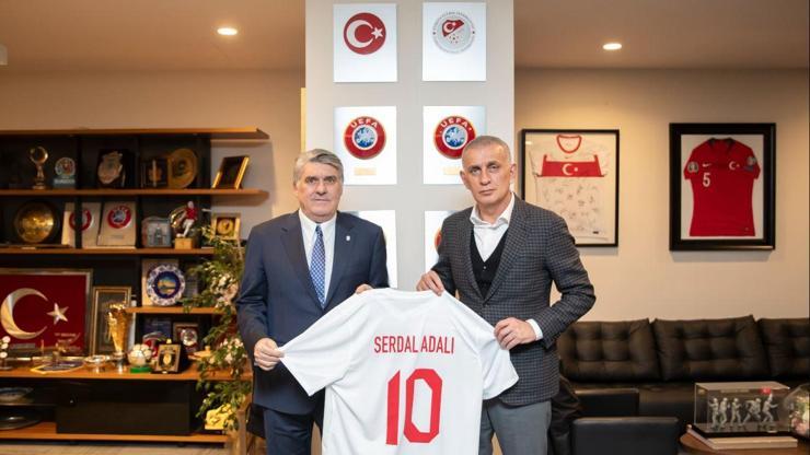 Beşiktaş Başkanı Serdal Adalı, İbrahim Hacıosmanoğlunu ziyaret etti