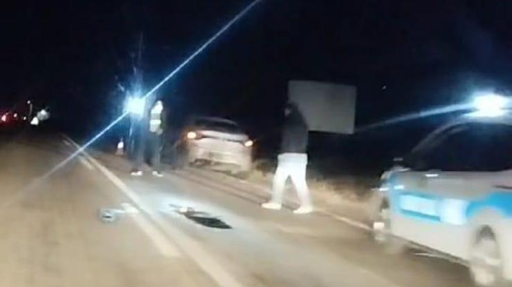 Otomobil ile çarpışan motosikletin kasksız sürücüsü öldü