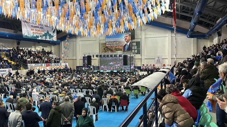 Bakan Tunç: Bu millet onlara her seçimde kırmızı kart göstermeye devam edecek Bakan Tunç: Bu millet onlara her seçimde kırmızı kart göstermeye devam edecek