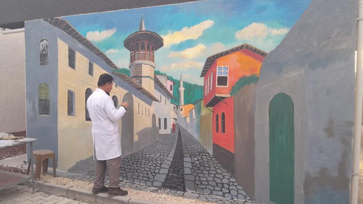 Hataylı ressam eski Antakya’yı duvara resmetti Hataylı ressam eski Antakya’yı duvara resmetti