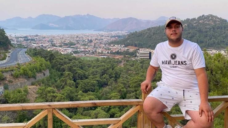 İzmir'de doğum günü kutlaması dönüşü kaza; 2 ölü, 1 yaralı İzmir'de doğum günü kutlaması dönüşü kaza; 2 ölü, 1 yaralı