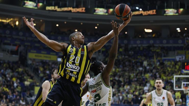 Fenerbahçe Beko, seyircisi önünde EuroLeaguede 14. galibiyetine ulaştı