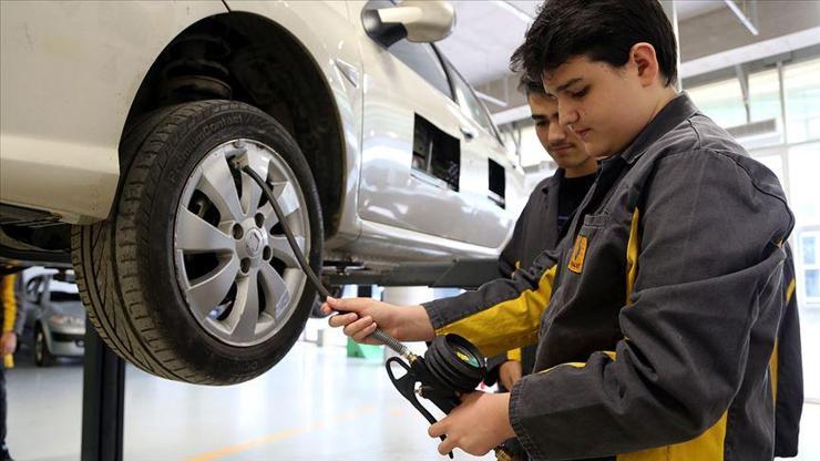 Otomotiv Sektöründe Usta Krizi: 5 Yıl İçinde Tamirci Bulmak Zorlaşabilir